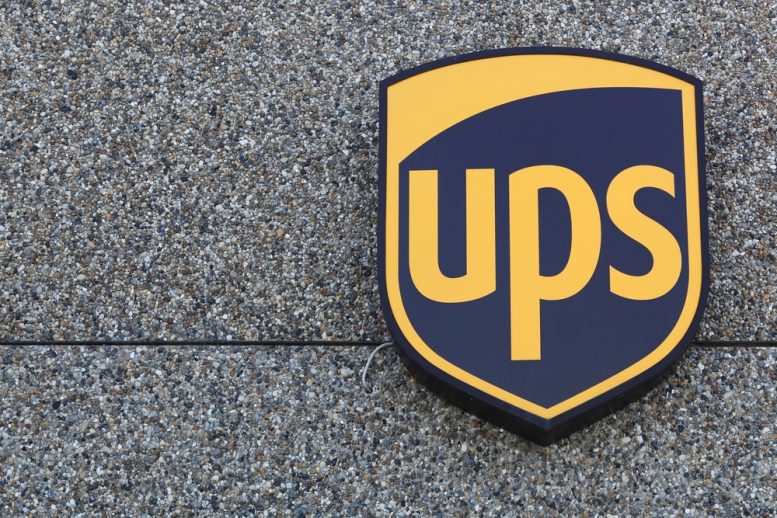 UPS Stock Declines Despite Positive 2026 Targets 