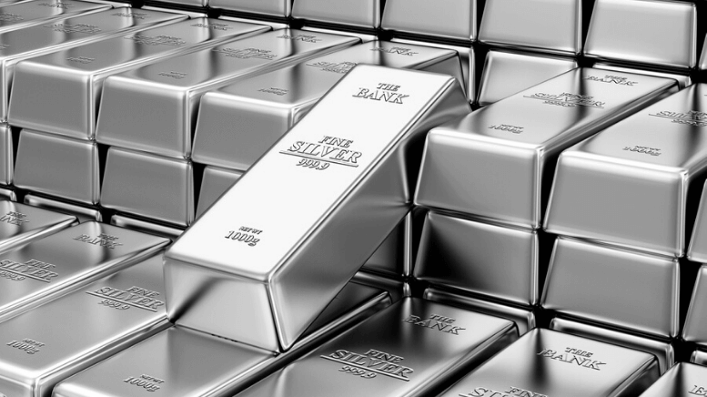 Recession Worries Put Spotlight on Silver (& Th...