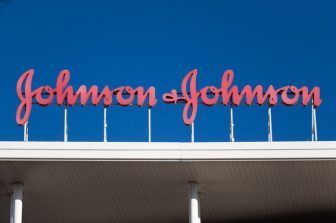 Johnson & Johnson Seeks Expanded Approval for Rybrevant in Lung Cancer Treatment