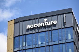 Accenture Leverages Service Excellence and Technological Expertise for Growth