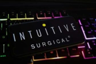 Anticipating Intuitive Surgical’s Q1 Earnings Performance