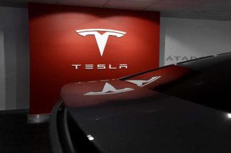 Tesla’s Ambitious AI Vision Priced Into Sky-High Valuation