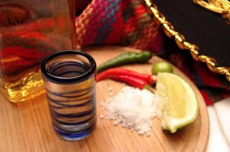 Jollibee and FINAL FANTASY XIV Launch Delicious, Limited-Time Collaboration on April 21, Featuring an Entertaining “Eat Chicken” In-Game Emote, Themed Meals and Exclusive Merch